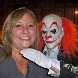 Meet your Posher, Lindy